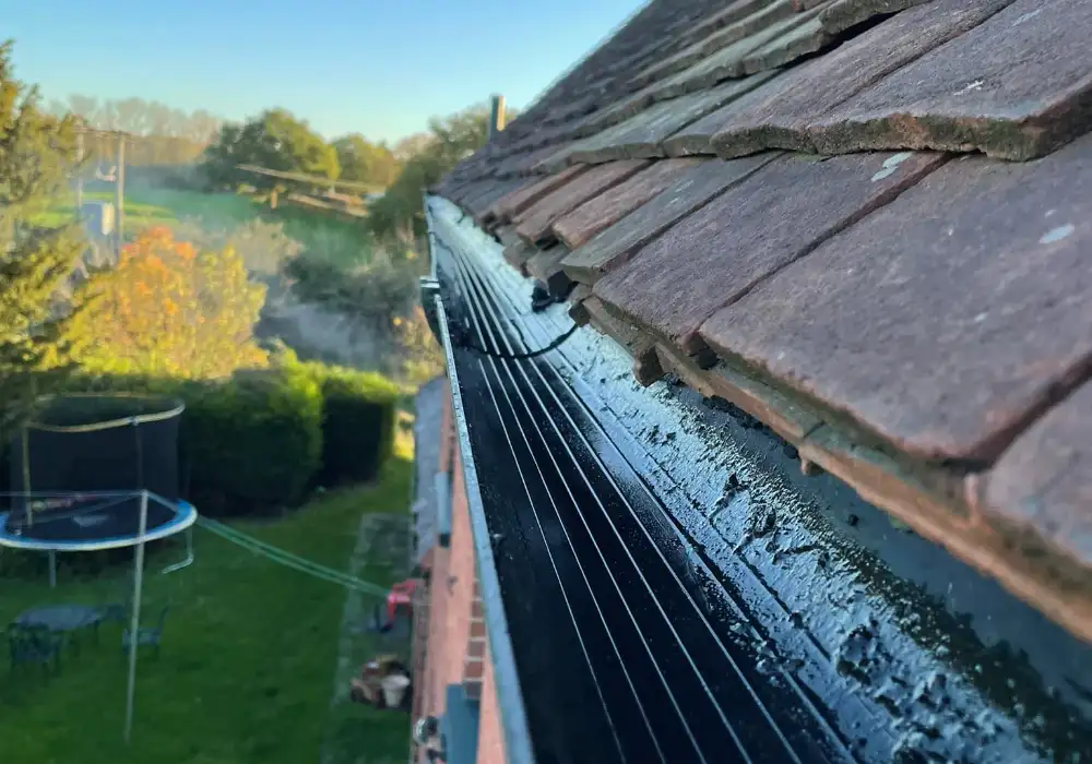 gutter cleaners surrey